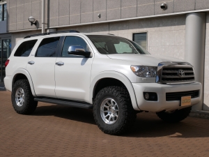 セコイア新車並行セコイア ４ＷＤ プラチナム
