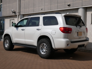セコイア新車並行セコイア ４ＷＤ プラチナム