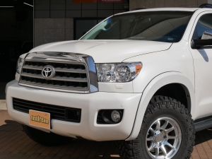 セコイア新車並行セコイア ４ＷＤ プラチナム