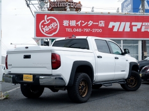 タンドラ新車並行１オーナー　アメリカモデル　タンドラ　4ＷＤ　クルーマックス　SR5