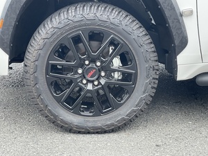 タンドラ新車　タンドラ　４WDクルーマックスSR5 TRDSPORTS
