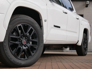 タンドラ新車　タンドラ　4WD　クルーマックス　SR5　TRDスポーツPKG