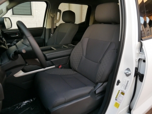 タンドラ新車　タンドラ　4WD　クルーマックス　SR5　TRDスポーツPKG