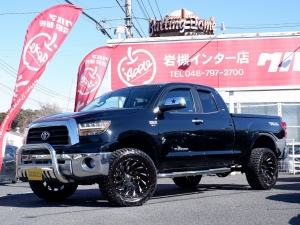タンドラ新並タンドラ　ダブルキャブ　ハードトノカバー　