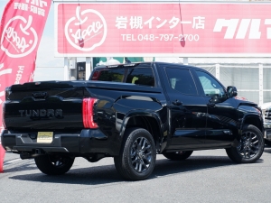 タンドラ新車　タンドラ　４WDクルーマックス　プラチナム