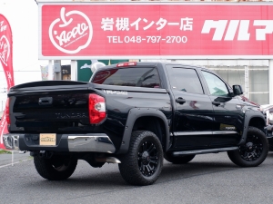 タンドラ新並タンドラ　SR5　ハードトノカバー　