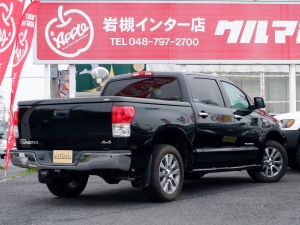 タンドラプラチナム　新車並行
