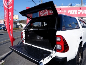 ハイラックスハイラックス　GRスポーツ　TRDキャノピー　ワンオーナー　
