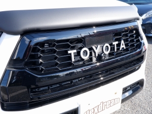 ハイラックスハイラックス　GRスポーツ　TRDキャノピー　ワンオーナー　