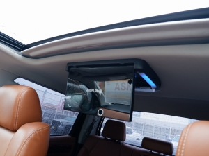タンドラ新車並行　最上級グレード１７９４ED　サンルーフ