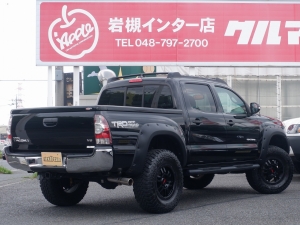 タコマTRDオフロード　ダブルキャブ