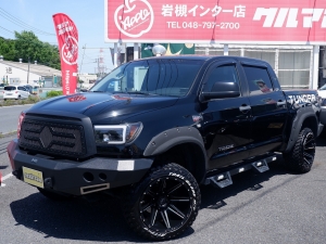 タンドラSR5　リフトアップ　４WD