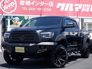タンドラSR5　リフトアップ　４WD