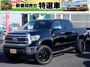 タンドラ４WD　リフトアップ