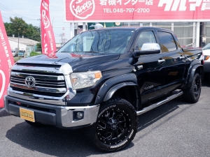 タンドラ４WD　リフトアップ