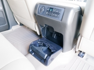セコイア新車並行　オーバーフェンダー