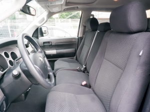 タンドラ新車並行　サンルーフ　ベンチシート