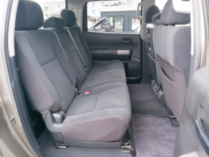 タンドラ新車並行　サンルーフ　ベンチシート