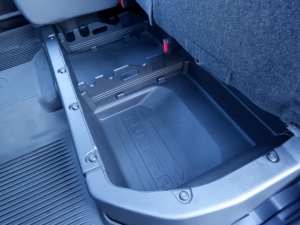 タンドラ新型タンドラ プラチナム サンルーフ
