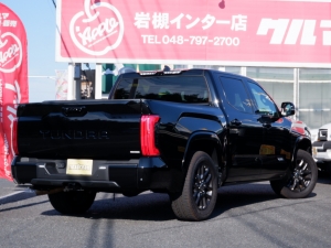 タンドラ新型タンドラ プラチナム サンルーフ
