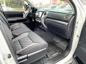 タンドラ新車並行　1オーナー