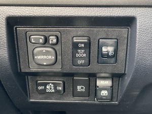 タンドラ新車並行　1オーナー
