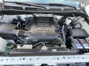 タンドラ新車並行　1オーナー