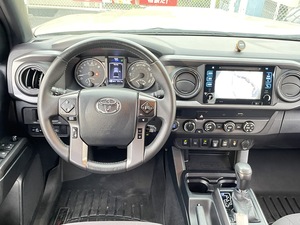 タコマ新車並行　1オーナー　ベージュ