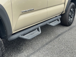 タコマ新車並行　1オーナー　ベージュ