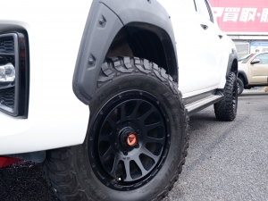ハイラックスハイラックス　Z　リフトアップ