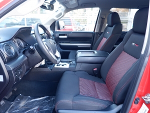 タンドラ新車並行　TRDPRO　４WD