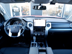 タンドラ新車並行　TRDPRO　４WD