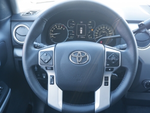 タンドラ新車並行　1オーナー