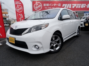 シエナ新車並行　アメリカモデル　サンルーフ