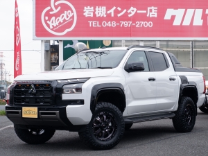 トライトン三菱ピックアップトラック　トライトン