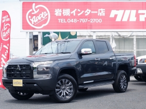 トライトン三菱ピックアップトラック　トライトン