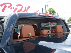 タンドラ新車並行　最上級グレード