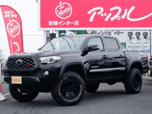 タコマTRDオフロード　タコマ　4WD