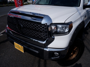 タンドラ新車並行　アメリカモデル　ベンコラ