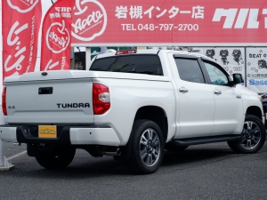 タンドラプラチナム　サンルーフ　４WD
