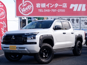 トライトンブラックエディション　GLS