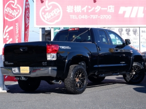 タンドラ新車並行　オーバーフェンダー