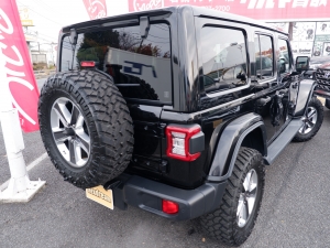 ＪＥＥＰラングラーサハラ　リフトアップ　JL