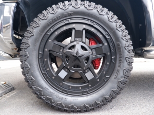 タンドラベンコラ　新車並行　クルーマックス