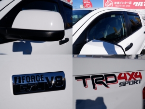 タンドラ新車並行　TRD　4WD