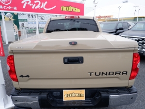 タンドラ新車並行　サンルーフ　TSS-P