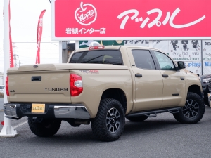 タンドラ新車並行　サンルーフ　TSS-P