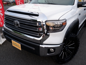 タンドラ新車並行　ベンコラ　アメリカモデル