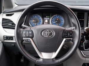 シエナXLE　4WD　TSS