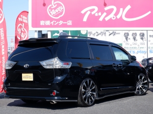 シエナシエナ　プリファード　新車並行